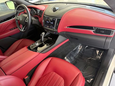 Certified 2022 Maserati Levante Modena AWD/4WD image 15