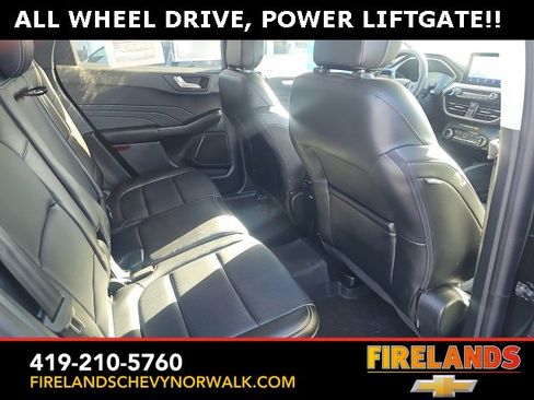 Used 2022 Ford Escape SEL w/ Technology Package image 12