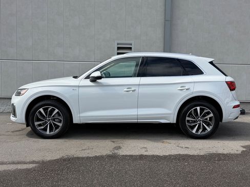 Used 2024 Audi Q5 2.0T Premium Plus w/ Premium Plus Package image 2