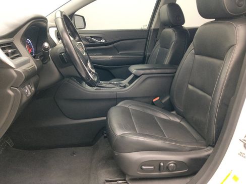 Used 2019 GMC Acadia SLT FWD image 17