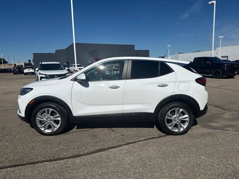 Used 2023 Buick Encore GX Preferred AWD/4WD image 4