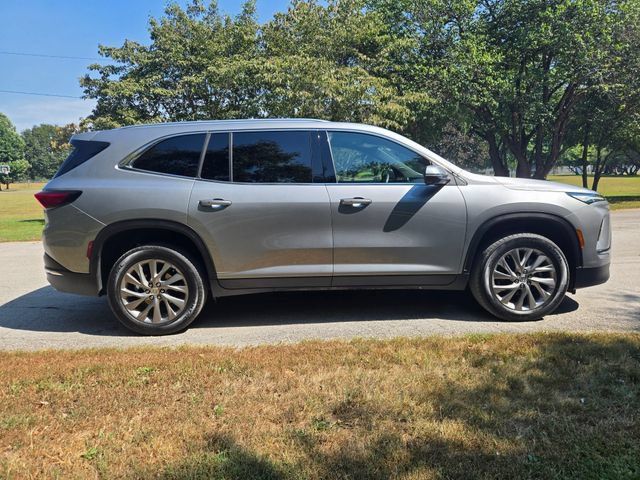 Used 2026 Buick Enclave Preferred FWD image 8