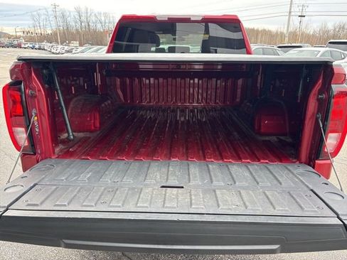 Used 2022 GMC Sierra 1500 SLE image 15