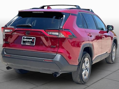 Used 2025 Toyota RAV4 XLE FWD image 13