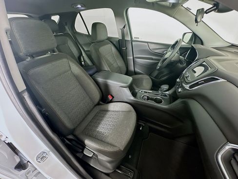 Used 2022 Chevrolet Equinox LT FWD image 28