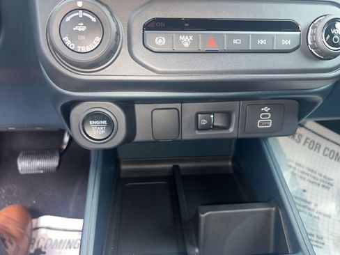 New 2026 Ford Maverick Lariat w/ Black Appearance Package image 18