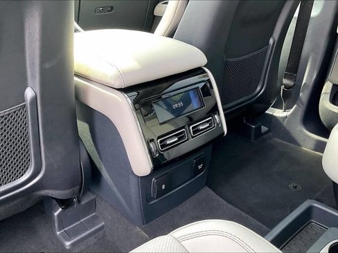 Used 2026 Lincoln Aviator 2WD image 12