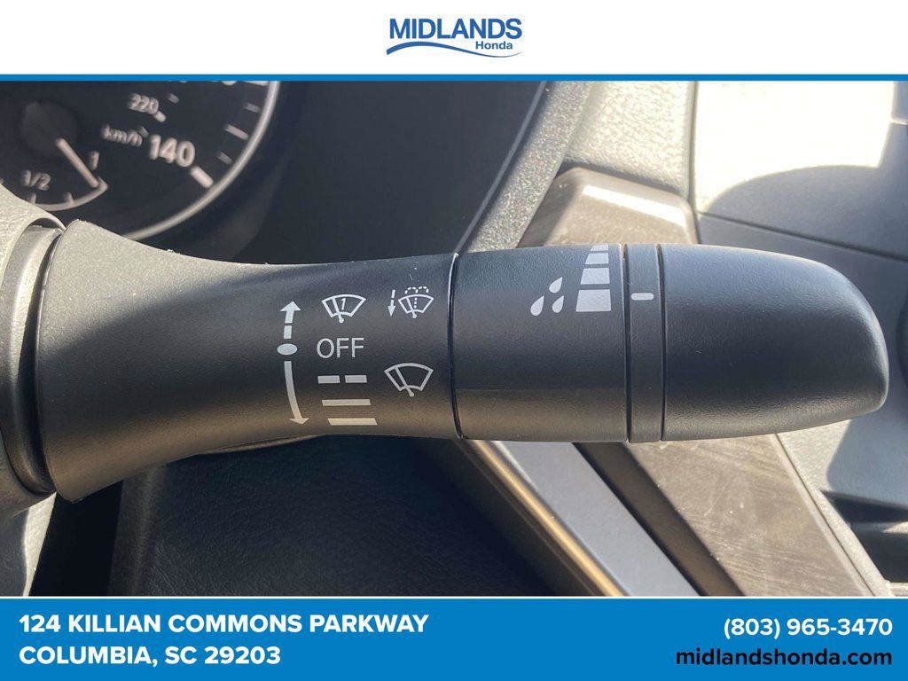 Used 2025 Nissan Altima 2.5 SV FWD image 23