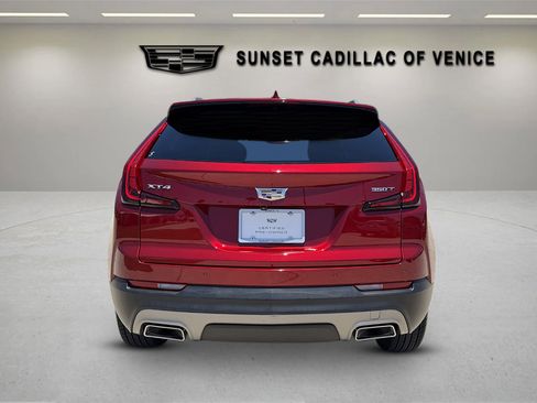 Used 2023 Cadillac XT4 Premium Luxury FWD image 4