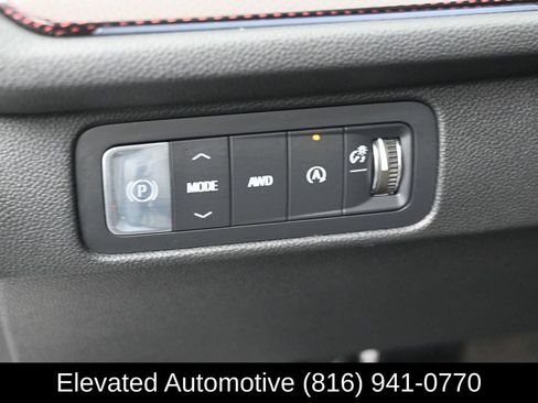 Used 2024 Chevrolet Traverse RS w/ LPO, Floor Liner Package AWD/4WD image 13