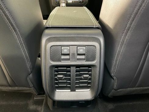 New 2025 Ford Bronco Outer Banks image 17