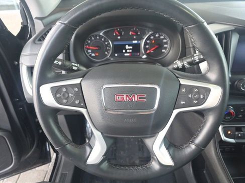 Used 2023 GMC Terrain SLT image 26