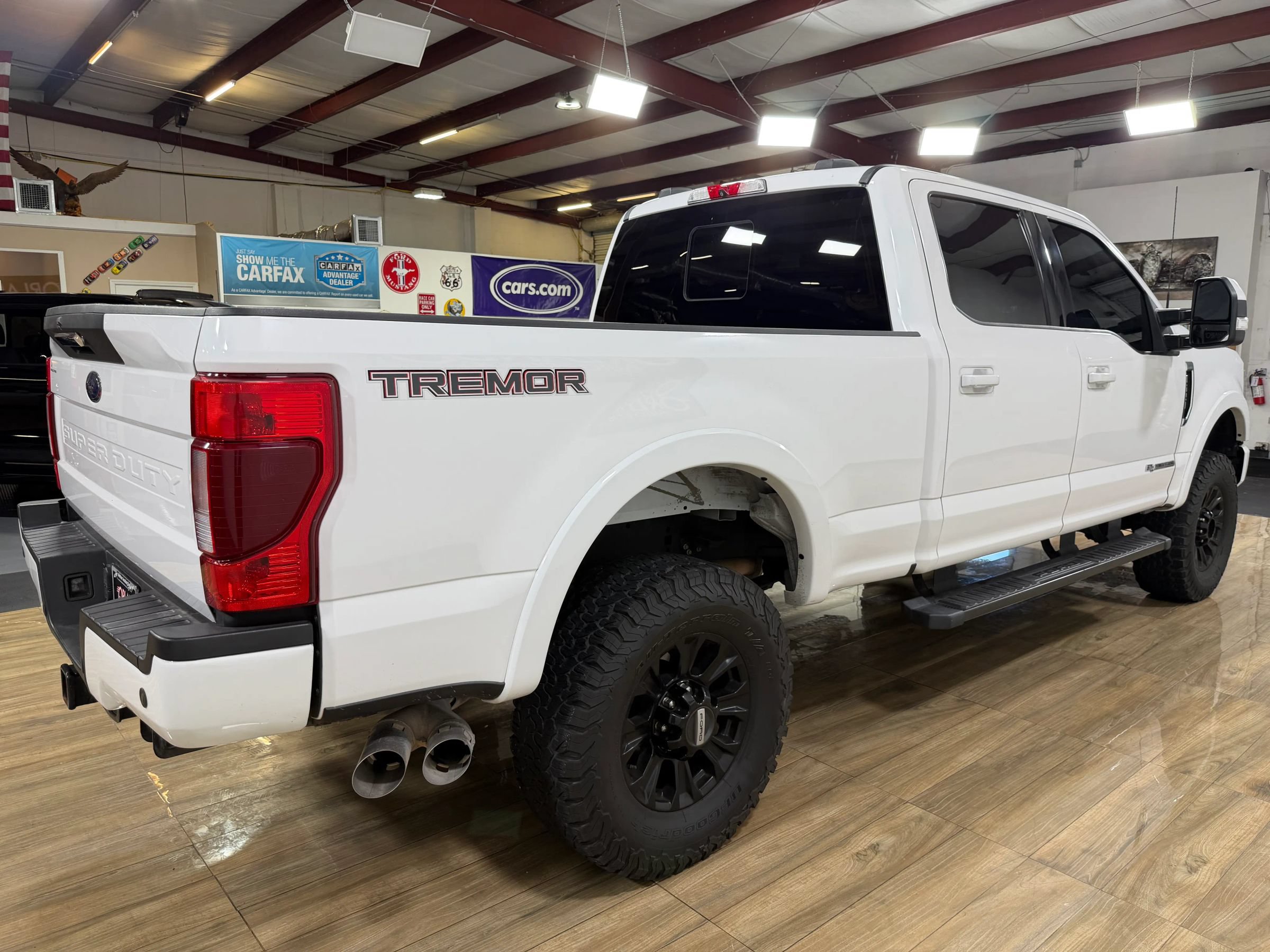 Used 2020 Ford F250 Lariat w/ Tremor Off-Road Package AWD/4WD image 3