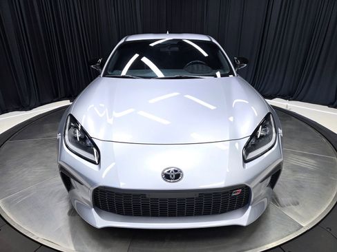 Used 2024 Toyota GR86 Premium RWD image 41