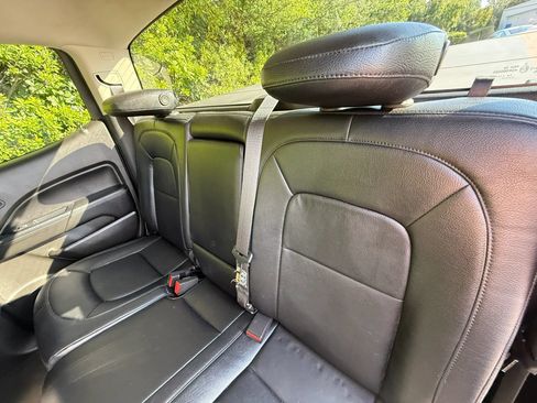 Used 2015 GMC Canyon SLE RWD image 31