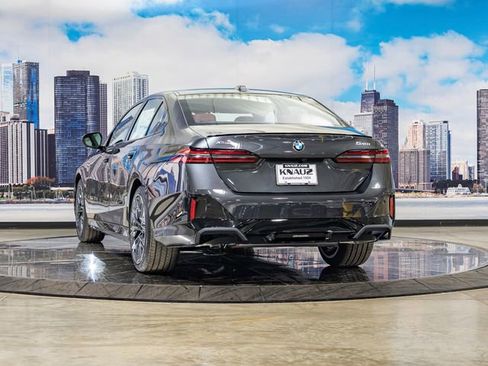 New 2026 BMW 540i xDrive w/ M Sport Package AWD/4WD image 9