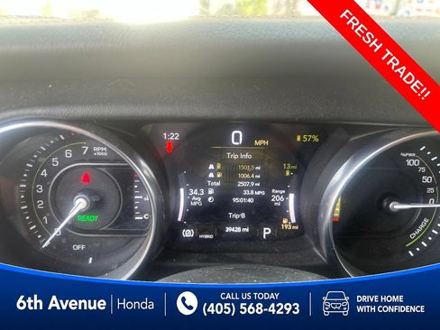 Used 2023 Jeep Wrangler Unlimited Sahara w/ Cold Weather Group AWD/4WD image 5