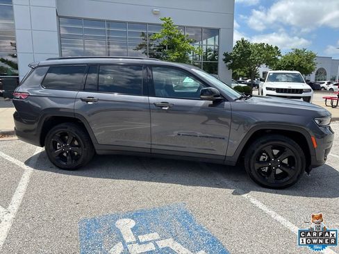 Used 2021 Jeep Grand Cherokee L Laredo AWD/4WD image 30