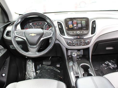Used 2018 Chevrolet Equinox Premier image 9