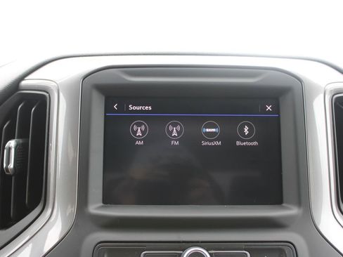 Used 2022 Chevrolet Silverado 1500 Custom RWD image 39