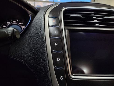 Used 2016 Lincoln MKX Select w/ Select Plus Package image 35