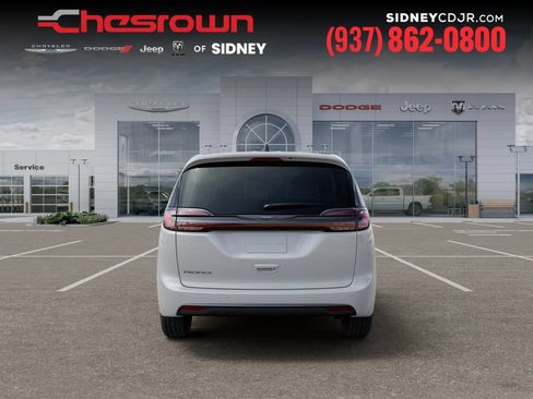 New 2026 Chrysler Pacifica Select FWD image 7