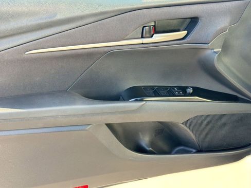 Used 2025 Toyota Camry LE FWD image 13