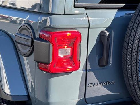 New 2026 Jeep Wrangler Unlimited Sahara AWD/4WD image 21