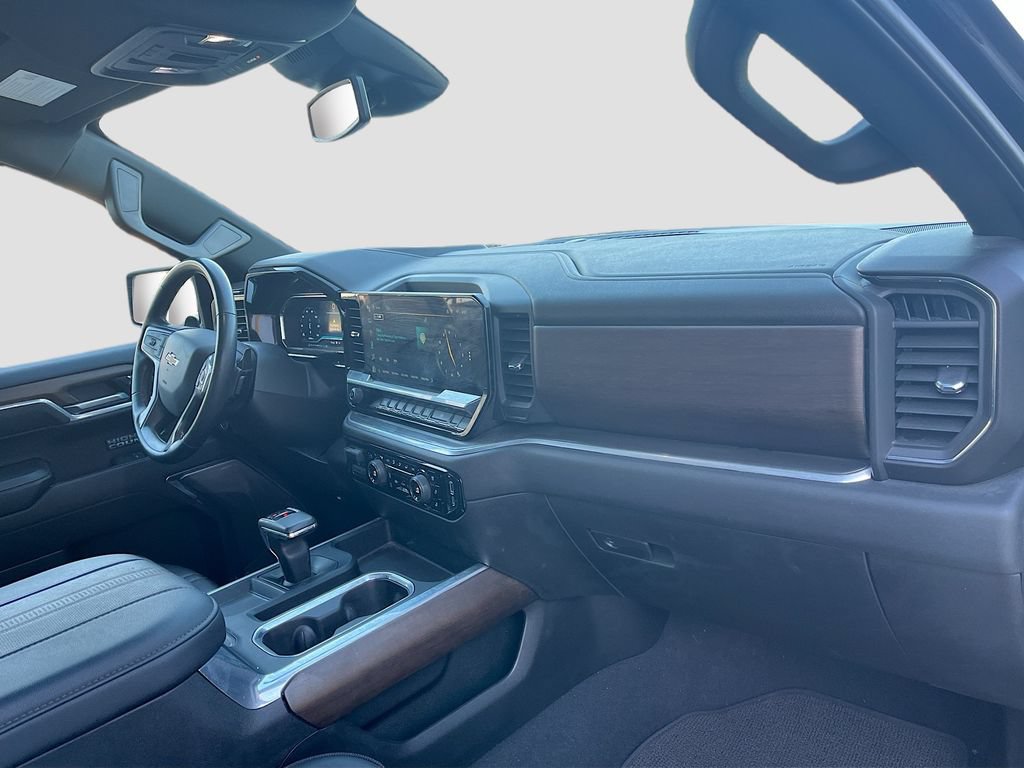 Used 2024 Chevrolet Silverado 1500 High Country AWD/4WD image 30