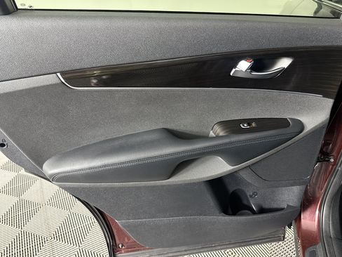 Used 2019 Kia Sorento EX FWD image 24