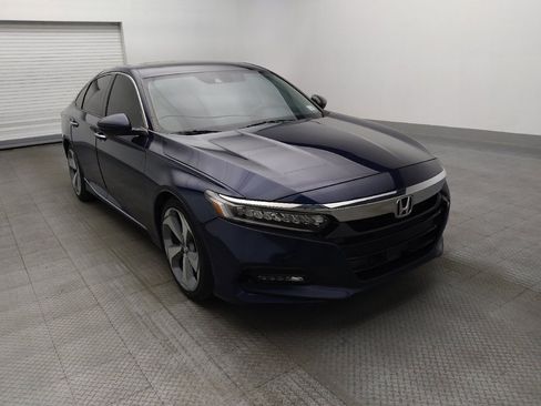 Used 2018 Honda Accord Touring image 13