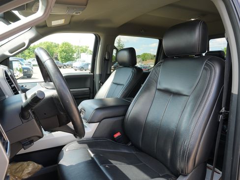 Used 2019 Ford F150 Lariat w/ Trailer Tow Package AWD/4WD image 15