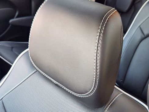 New 2026 Chrysler Pacifica Limited image 11