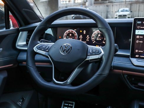 New 2026 Volkswagen Tiguan SE R-Line image 16