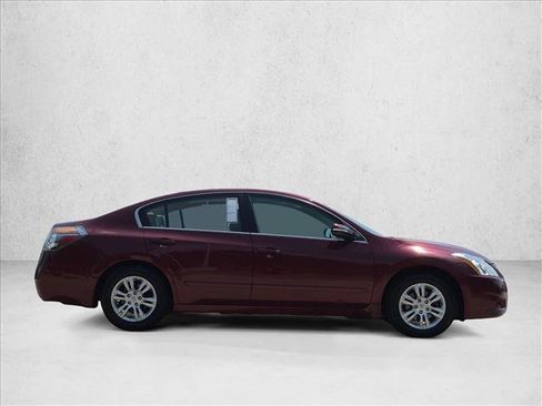 Used 2010 Nissan Altima 2.5 SL w/ SL Pkg FWD image 4