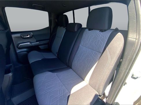 Used 2023 Toyota Tacoma TRD Off-Road image 20