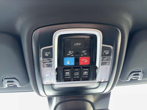 New 2026 RAM 2500 Laramie AWD/4WD image 42