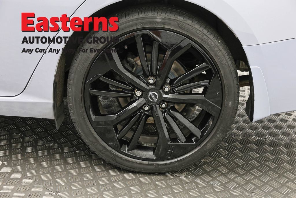 Used 2023 Nissan Altima 2.5 SR w/ SR Premium Package FWD image 35