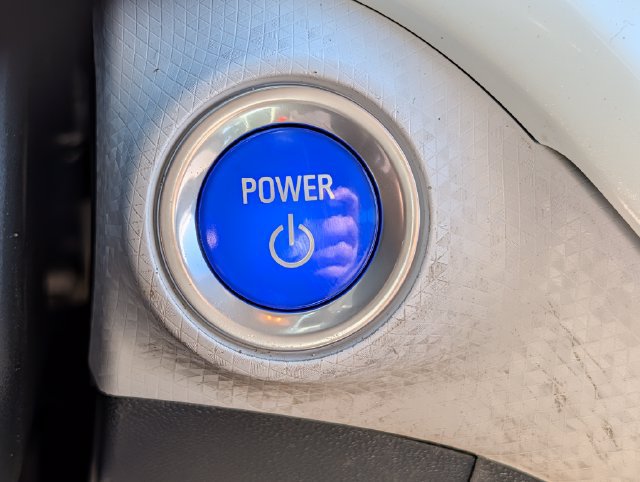 Used 2021 Chevrolet Bolt LT FWD image 27