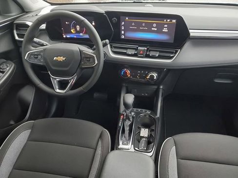 New 2025 Chevrolet TrailBlazer LT w/ LT Cold Weather Package image 33