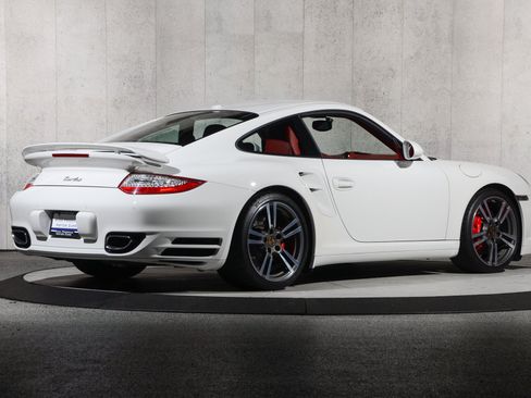 Used 2013 Porsche 911 Turbo AWD/4WD image 5