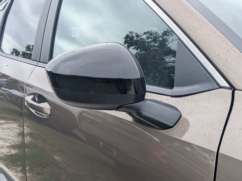 New 2026 Nissan Kicks SV image 9