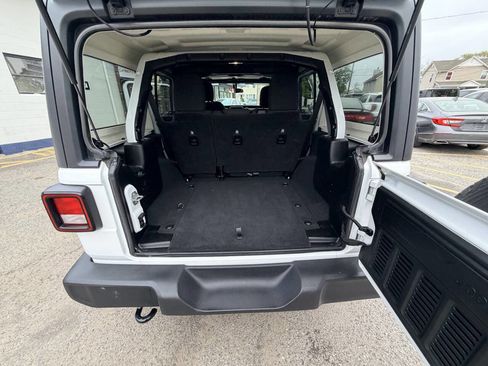 Used 2018 Jeep Wrangler Unlimited Sport AWD/4WD image 45