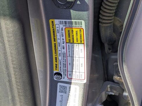 Used 2021 Ford Escape SE image 15