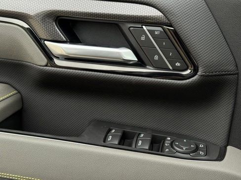 New 2026 Chevrolet Silverado 2500 ZR2 AWD/4WD image 20