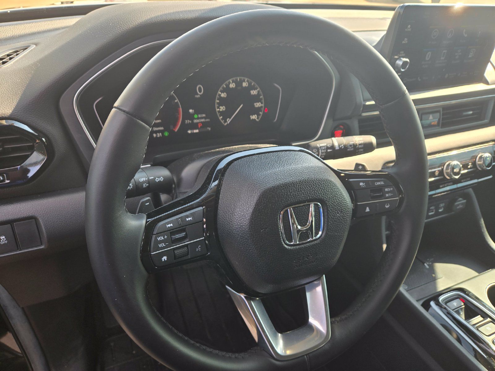 Used 2025 Honda Pilot Touring image 9
