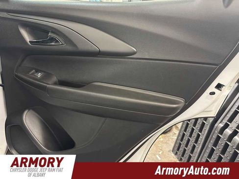 Used 2024 Chevrolet TrailBlazer LT image 29