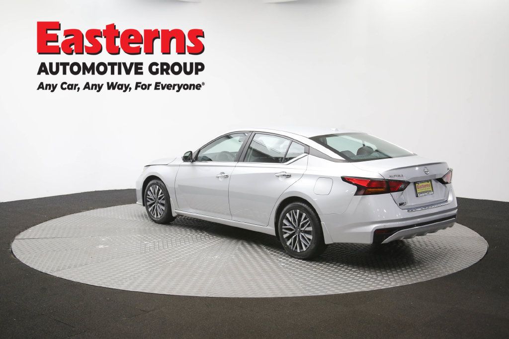 Used 2023 Nissan Altima 2.5 SV FWD image 66
