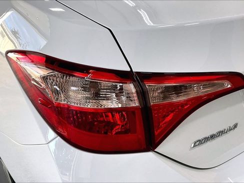 Used 2019 Toyota Corolla LE FWD image 23