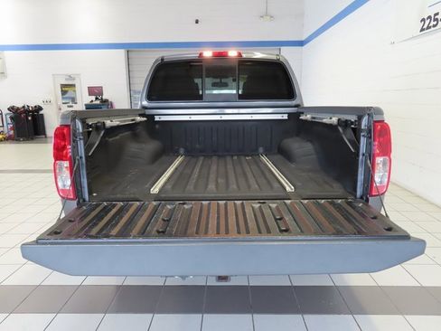 Used 2020 Nissan Frontier SV image 15